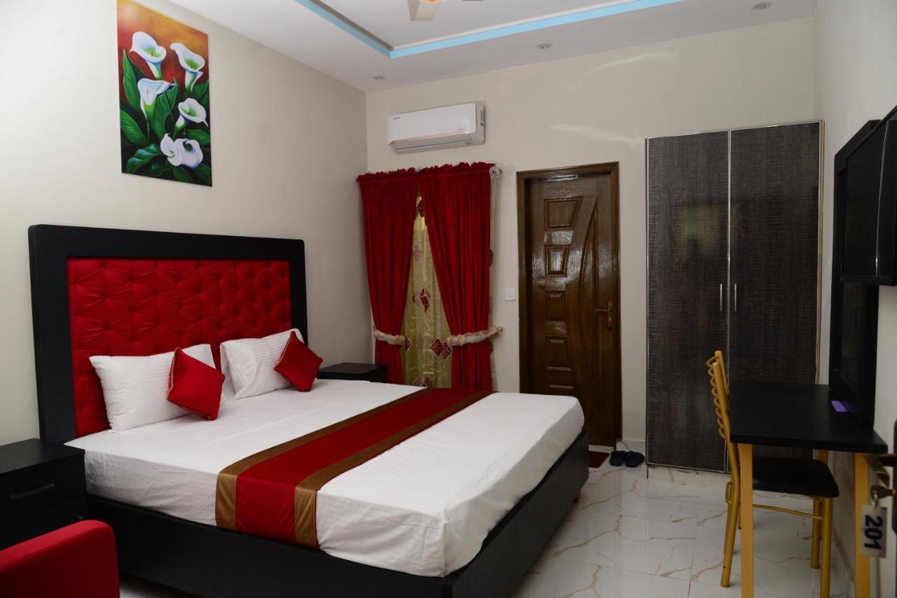 Hotel Deluxe לאהור מראה חיצוני תמונה