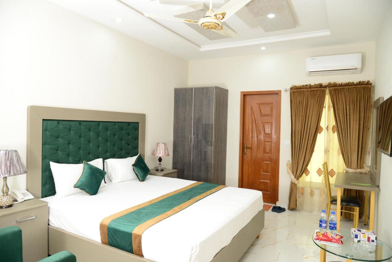 Hotel Deluxe לאהור מראה חיצוני תמונה