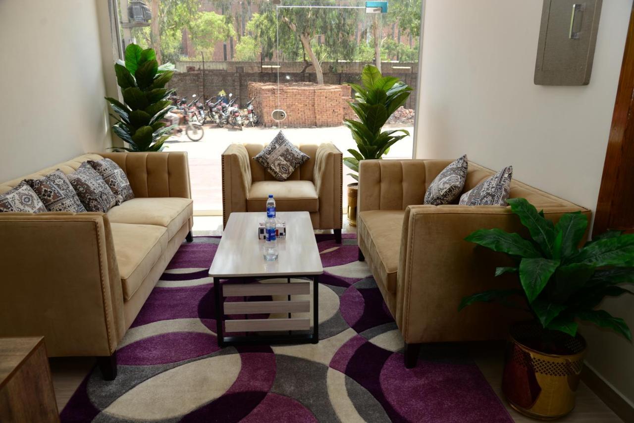 Hotel Deluxe לאהור מראה חיצוני תמונה