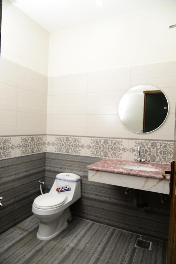 Hotel Deluxe לאהור מראה חיצוני תמונה