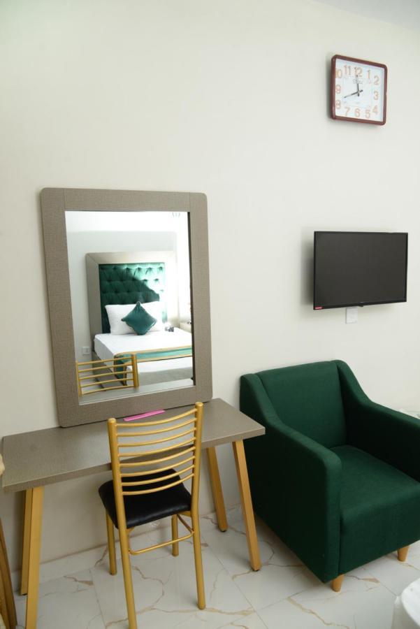 Hotel Deluxe לאהור מראה חיצוני תמונה