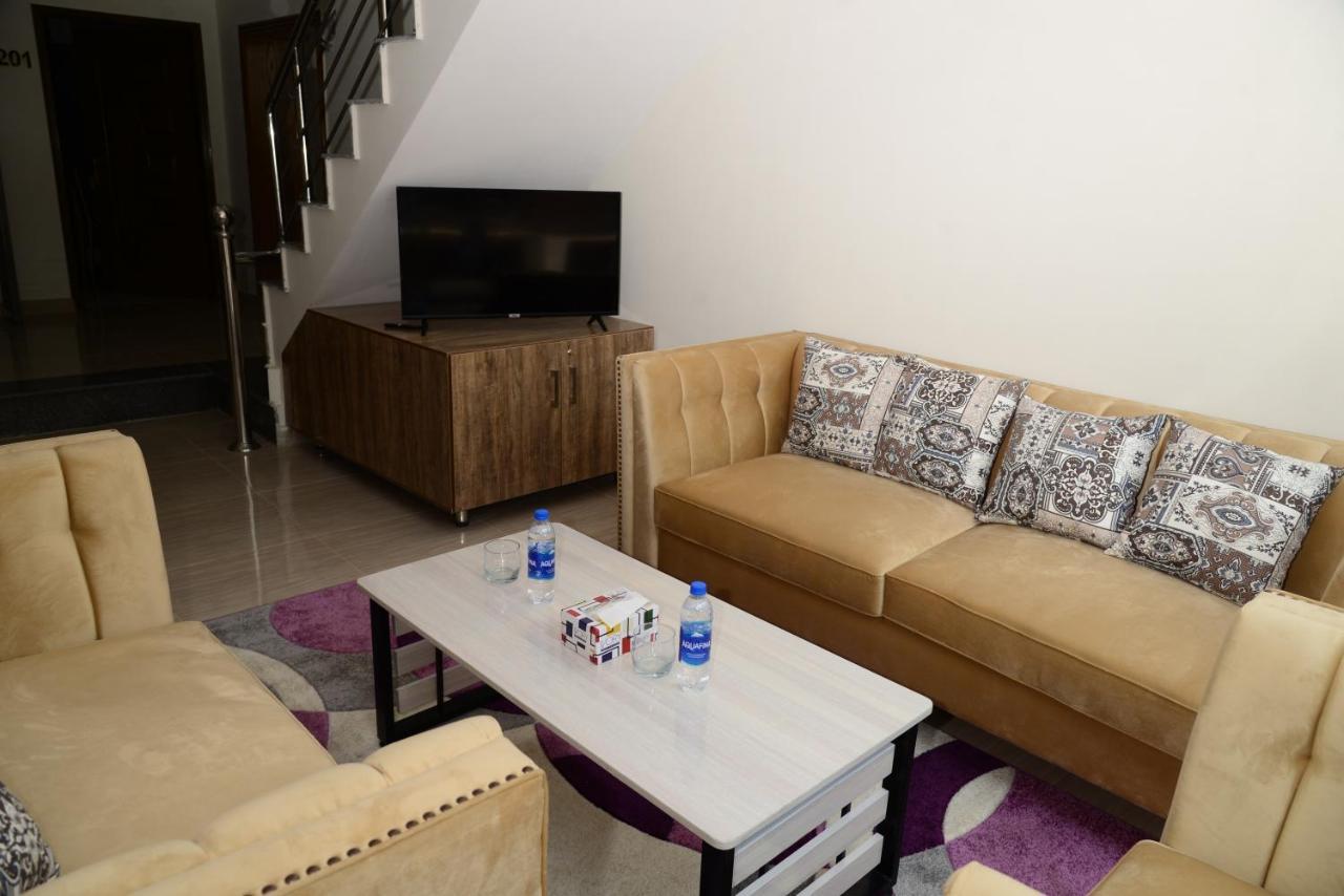 Hotel Deluxe לאהור מראה חיצוני תמונה
