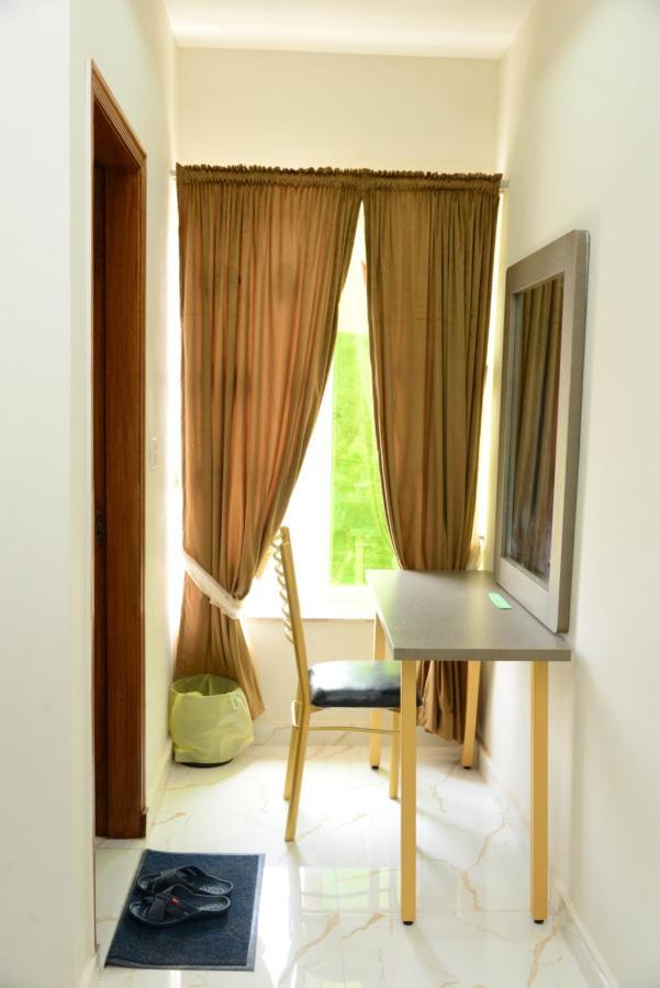 Hotel Deluxe לאהור מראה חיצוני תמונה