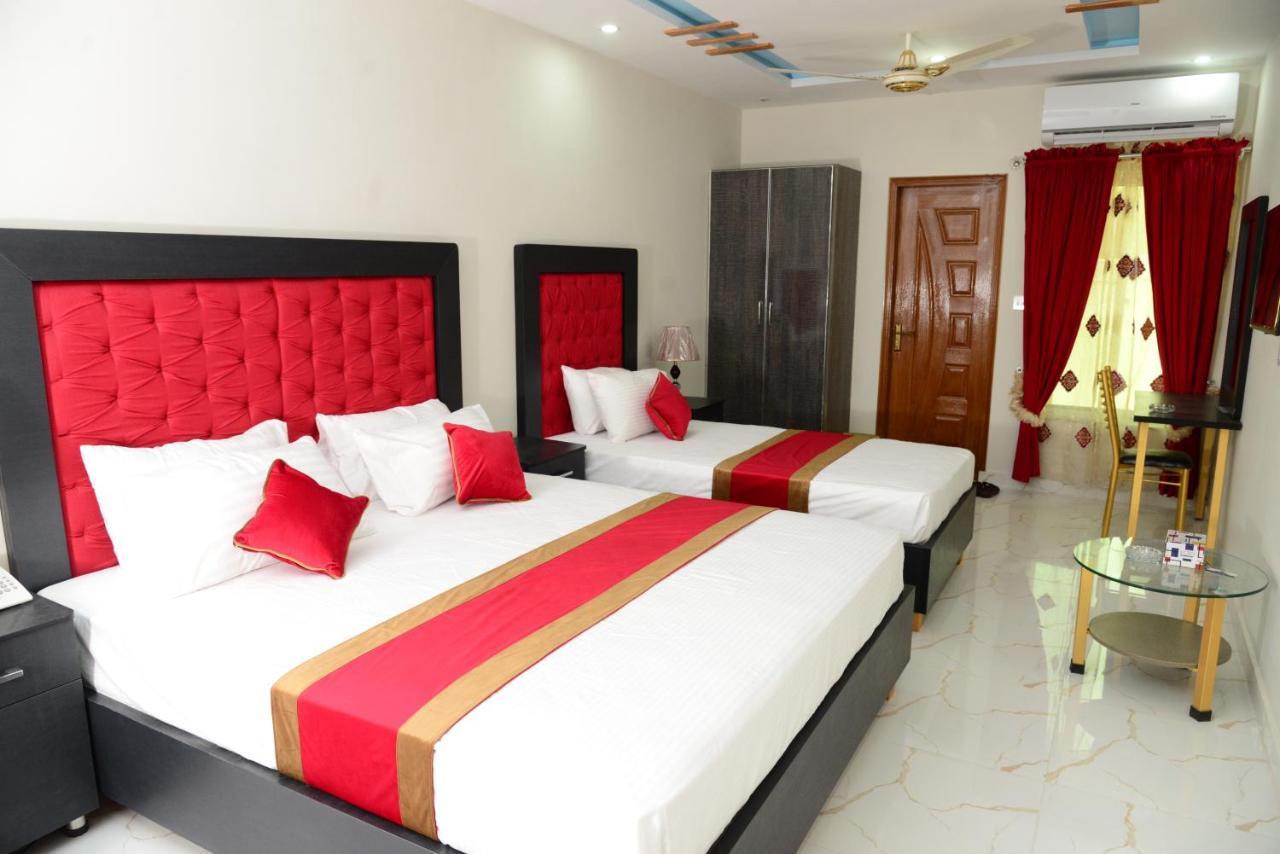 Hotel Deluxe לאהור מראה חיצוני תמונה