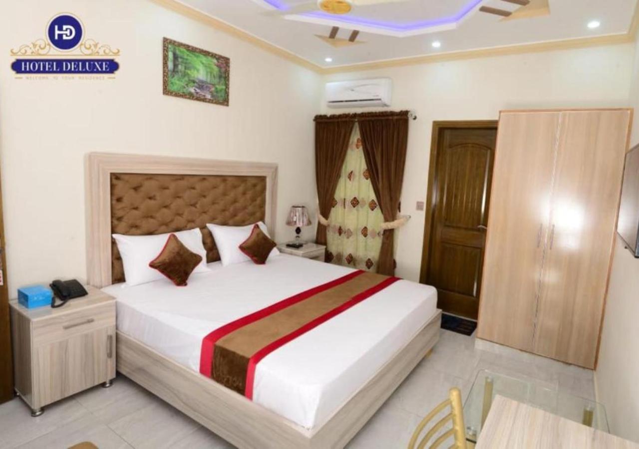 Hotel Deluxe לאהור מראה חיצוני תמונה