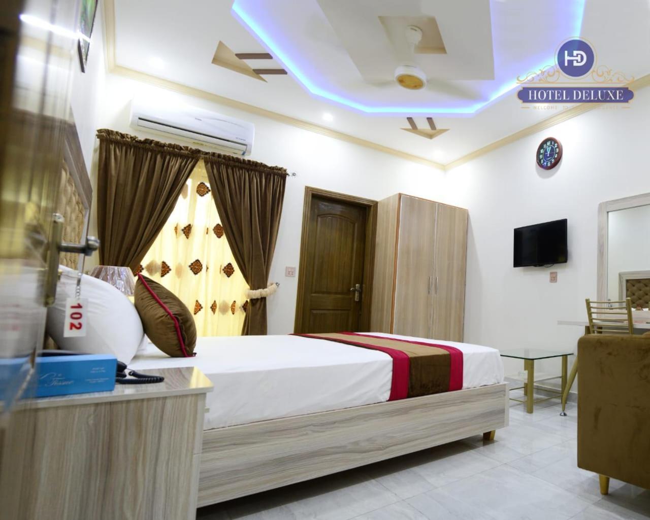 Hotel Deluxe לאהור מראה חיצוני תמונה